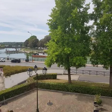 公寓 La Marne 莫城